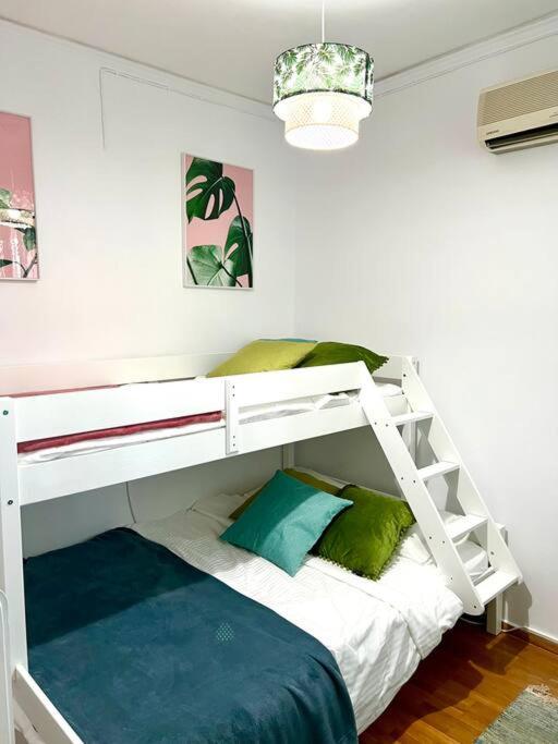 Ferienwohnung Seaview Penthouse On The Square Egio Exterior foto